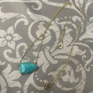 Kendra Scott Isla Necklace in gold